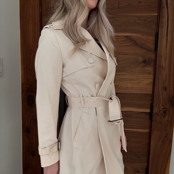 Club Monaco Cream Trench Coat - Picture 5 of 5